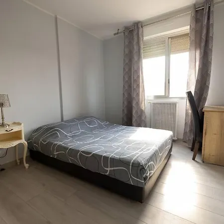 - Palais Des Expositions Appartement *